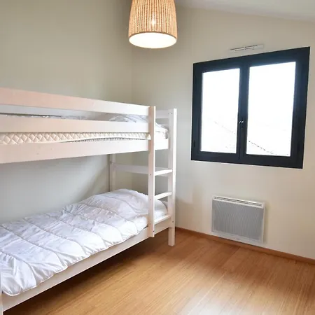 Carolins - Agreable En Bois Dans Quartier Residentiel A 400m Du Bourg De Villa